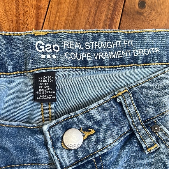 Gap light wash straight leg medium rise Jean Sz 10R - Picture 4 of 4